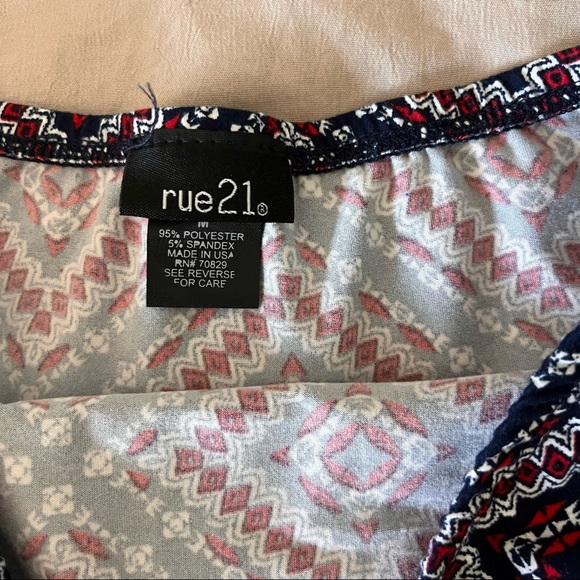 Crop Top - Picture 2 of 2